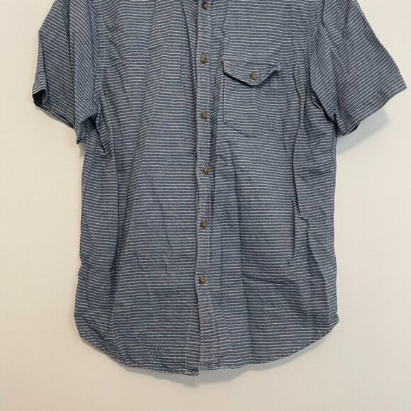 OLD NAVY Mens Blue White Chambray Stripe Short Sleeve Button Down Shirt SLIM FIT - Picture 4 of 11